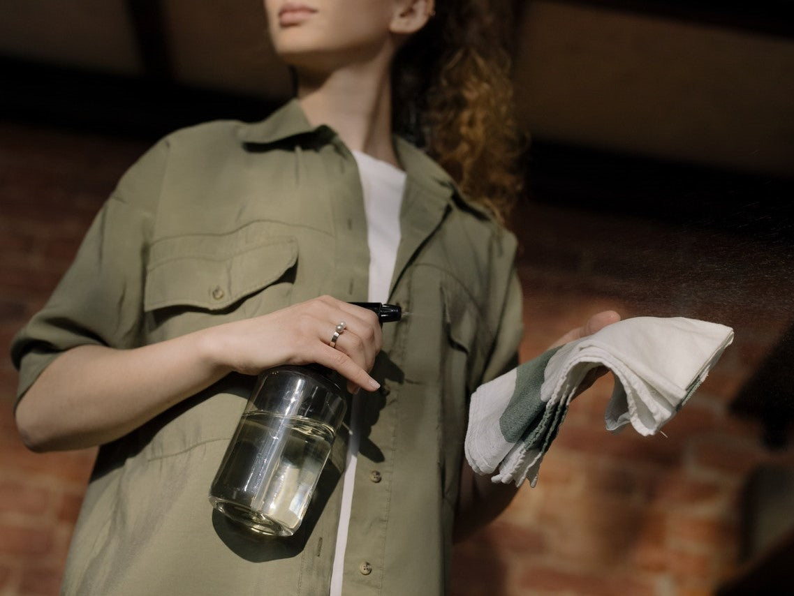 Spring Cleaning Scents & Tips - Pexel Image