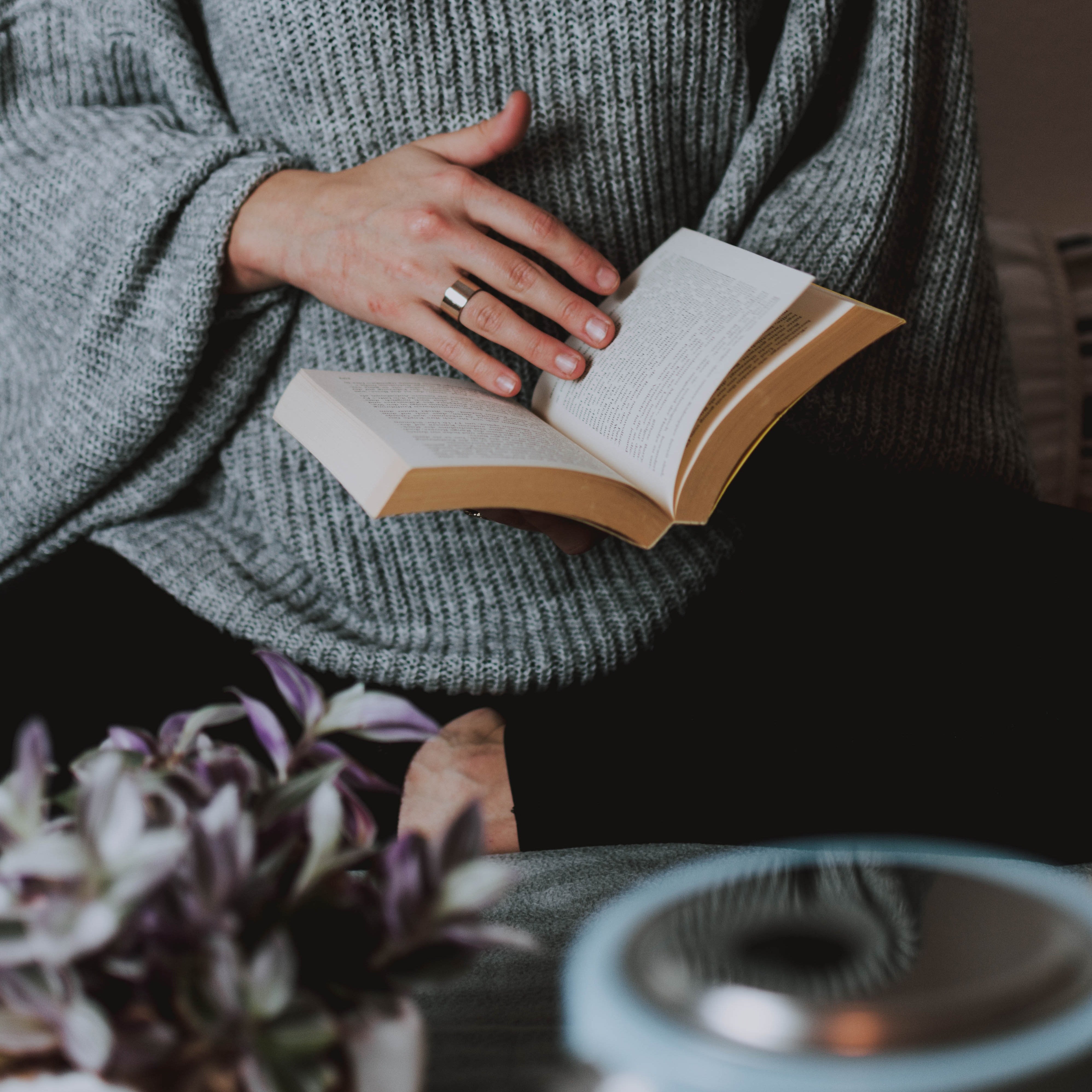 Try a New Fragrance Based on Your Favourite Book Genre - Lothantique